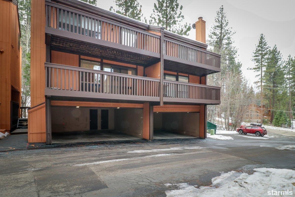 1439 Ski Run B2 Front